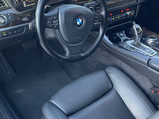 BMW 5 Series foto 8