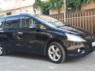 Mitsubishi Grandis