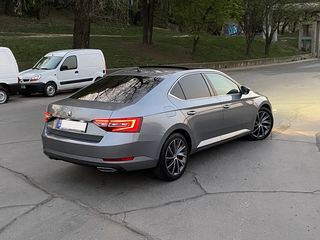 Skoda Superb foto 5