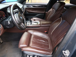 BMW 7 Series foto 7