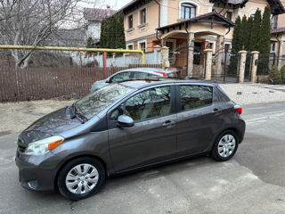 Toyota Yaris foto 2