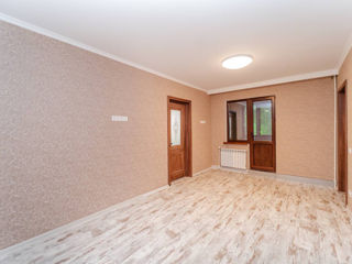 Apartament cu 2 camere, 45 m², Buiucani, Chișinău foto 6