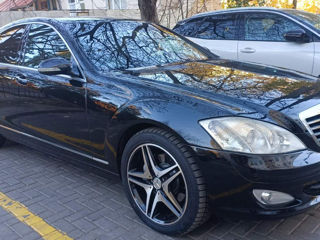 Mercedes S-Class foto 2