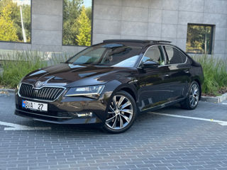 Skoda Superb foto 3