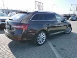 Skoda Superb foto 4