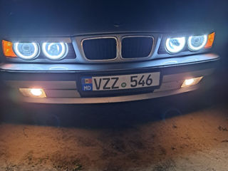 BMW 5 Series foto 8