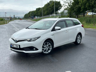 Toyota Auris foto 2