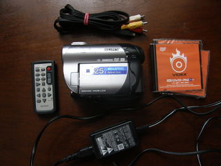Видеокамера "Sony digital video camera recorder handycam" - 1000 леев. foto 3