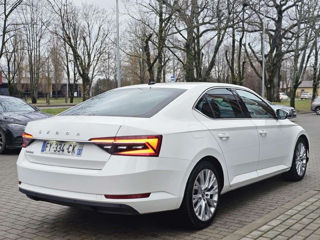 Skoda Superb foto 5