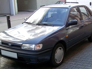 Nissan Sunny foto 1