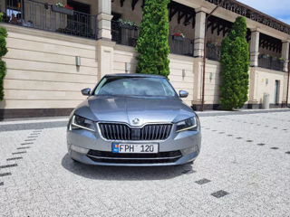 Skoda Superb foto 4