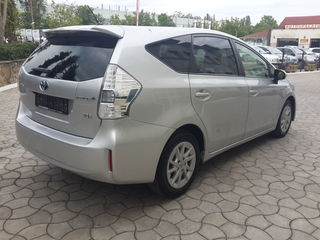 Toyota Prius + foto 4