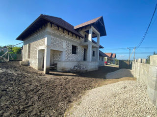 Spre vânzare , casă in două nivele ! satul Măgdăcești la doar 11 km de Chișinău