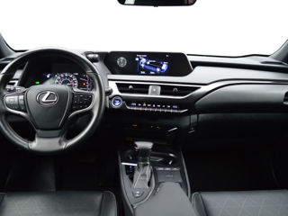 Lexus UX foto 8