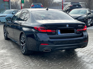 BMW 5 Series foto 3