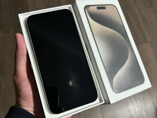 iPhone 15 Pro Max 512 GB Natural Titanium foto 2