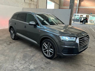 Audi Q7 foto 2