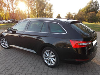 Skoda Superb foto 4