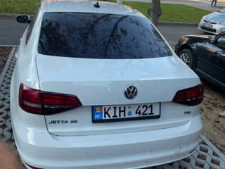 Volkswagen Jetta foto 5