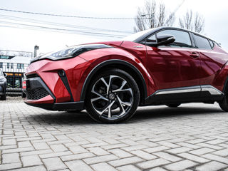 Toyota C-HR foto 12