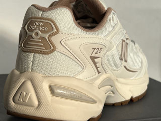 Новые New Balance 725 foto 5