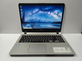 Laptop calitativ. Asus Vivobook. Intel i3 gen 8 + 8GB DDR4 RAM + SSD + HDD