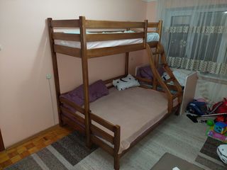 Двухяросная кровать . Dormitor cu doua nivele