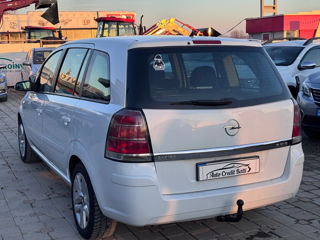 Opel Zafira foto 3