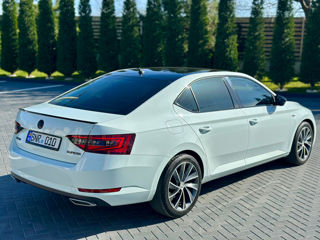 Skoda Superb foto 8