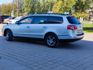 Volkswagen Passat foto 4