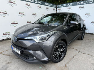 Toyota C-HR foto 2