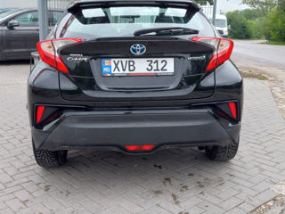 Toyota C-HR foto 6