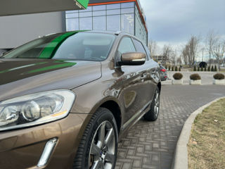 Volvo XC60 foto 2