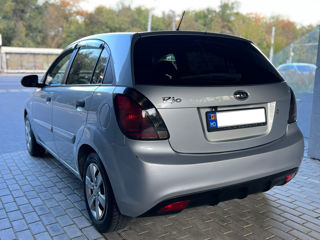 KIA Rio foto 4