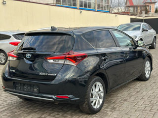 Toyota Auris foto 4