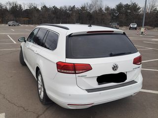 Volkswagen Passat foto 2