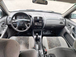 Mazda 323 foto 6