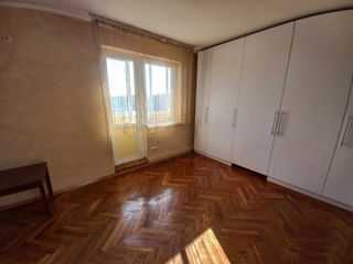 Apartament cu 2 camere, 56 m², Botanica, Chișinău foto 4