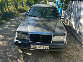 Mercedes Series (W124) foto 3