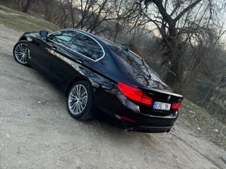 BMW 5 Series foto 3