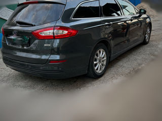 Ford Mondeo foto 4