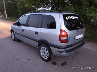 Opel Zafira foto 8