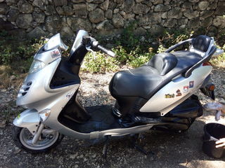 Kymco Grand Dink 250 foto 4