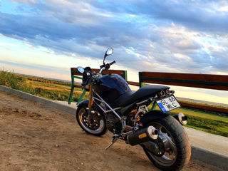 Ducati Monster foto 2