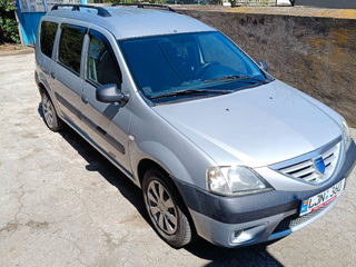 Dacia Logan foto 1