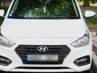 Hyundai Accent foto 1
