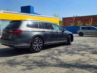 Volkswagen Passat foto 2