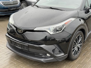 Toyota C-HR foto 15