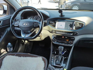 Hyundai IONIQ foto 13