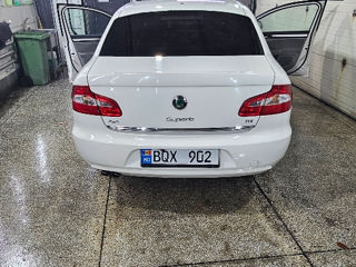 Skoda Superb foto 9